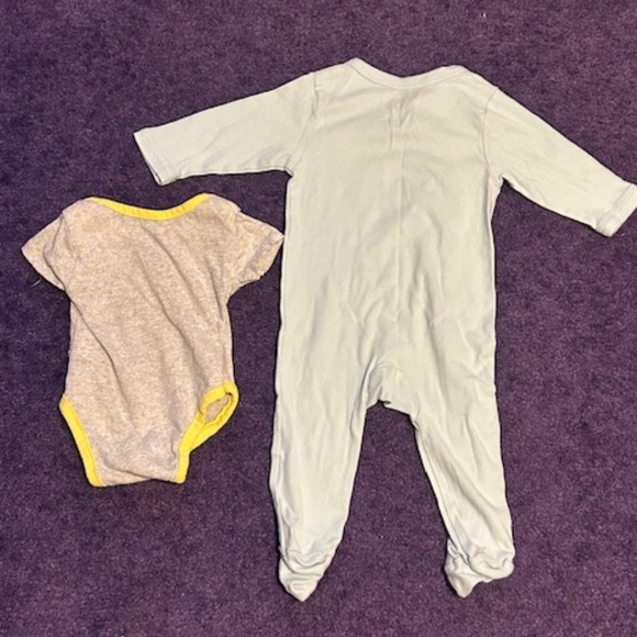 Disney Winnie the Pooh short onesie and footed onesie set -3-6 Months - Picture 5 of 5